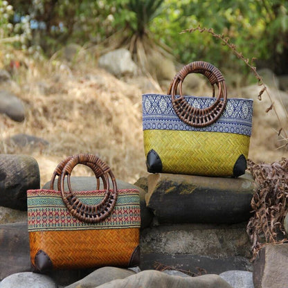 Handcrafted Patterned Handbag Vibrant Woven Design Zip Pocket Purse