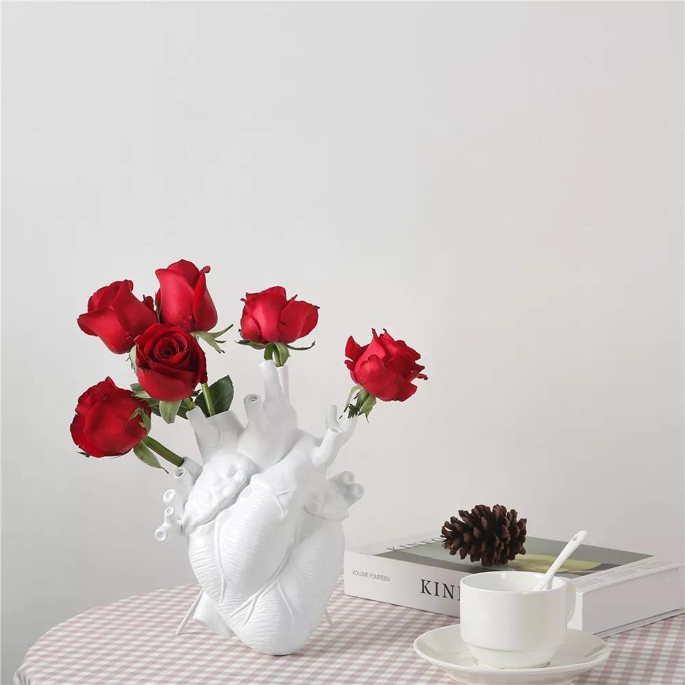 Heart Anatomy Vase Resin Decorative Sculpture Artistic Accent