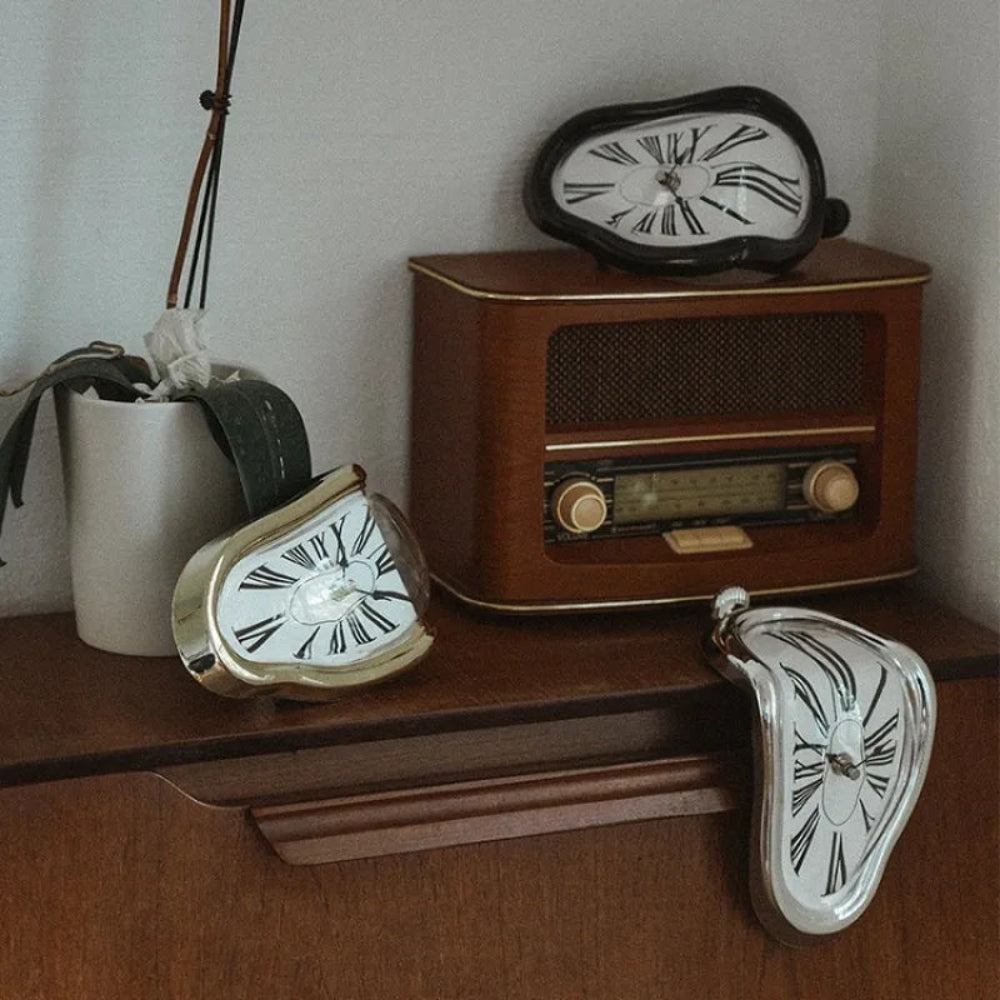 Melting Desk Clock Decorative Surreal Shelf Table Silent Quartz Display