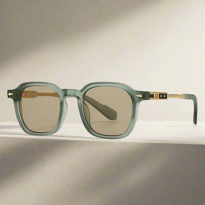 Retro UV400 Sunglasses Lightweight Scratch Resistant Fashion Eyewear