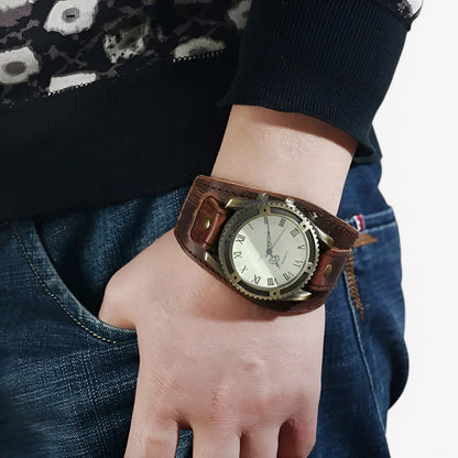 Vintage Roman Numeral Leather Strap Mens Quartz Watch