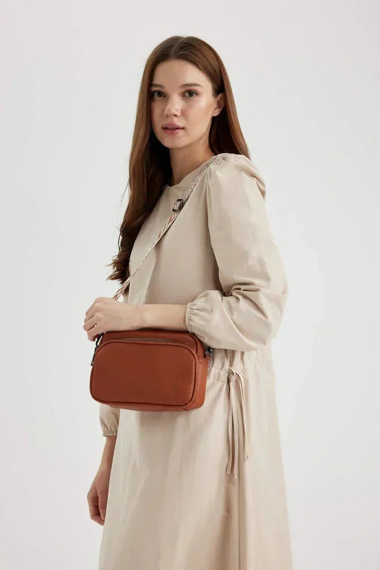 Women's Leather Shoulder Bag Crossbody Handbag Large Capacity Adjustable Strap